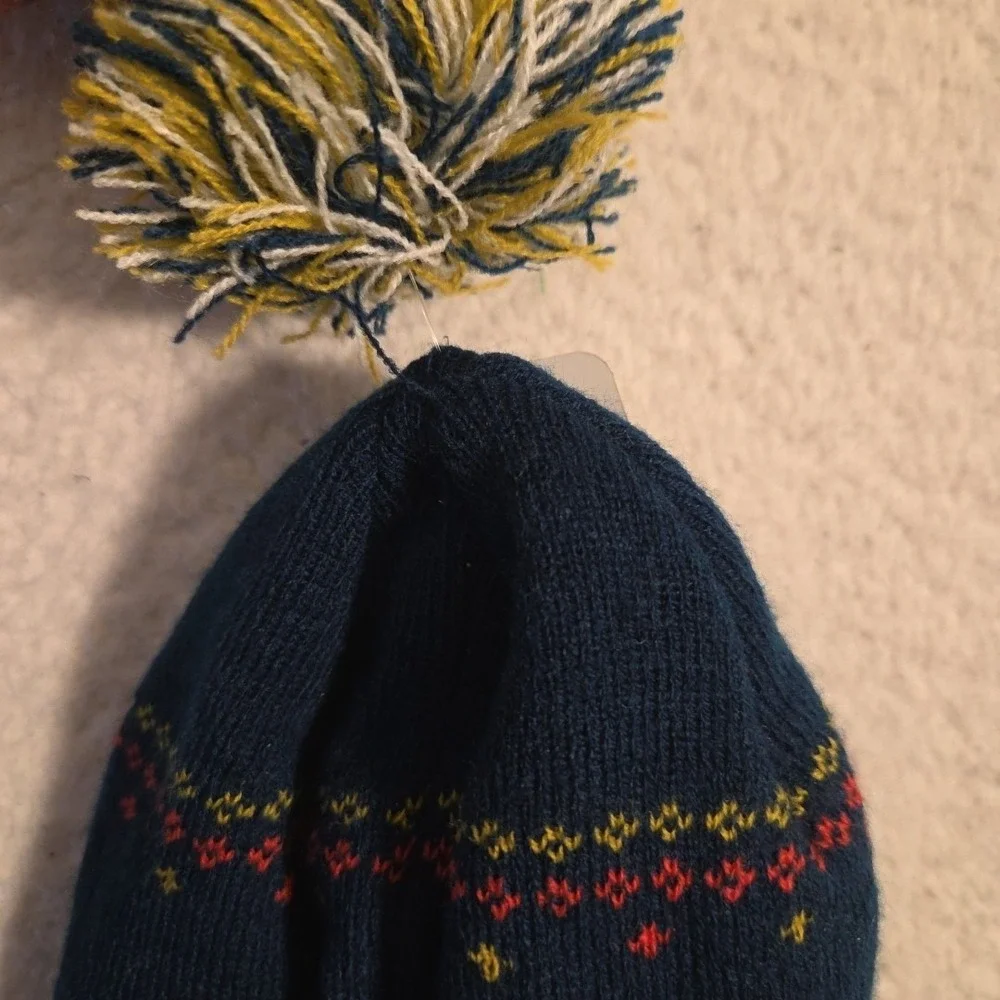 Miller Lite Beanie Hat Adult One Size Logo Pom Pom Winter Beer Bar Brewery‎ NEW